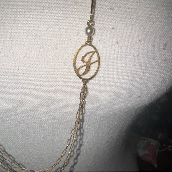 Avon initial touch necklace - Picture 3 of 5
